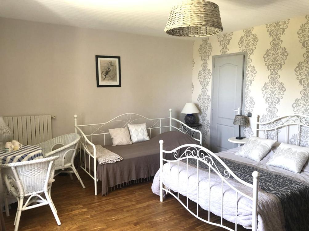 Chez Nicole Et Michel Bed and Breakfast Monlezun Εξωτερικό φωτογραφία